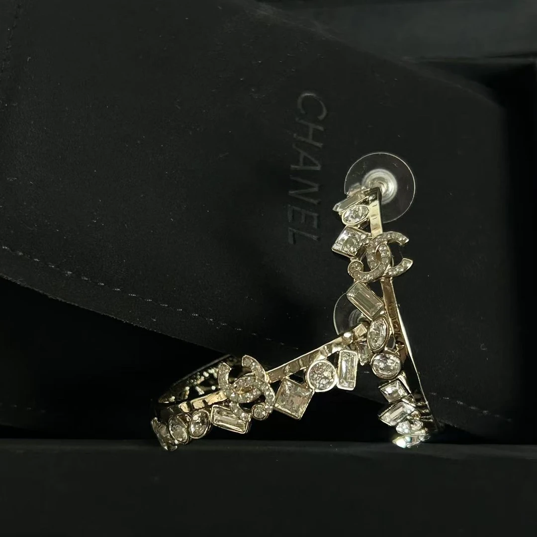 99新 Chanel/香奈儿 满钻重工大圈圈圈耳环/xm20960