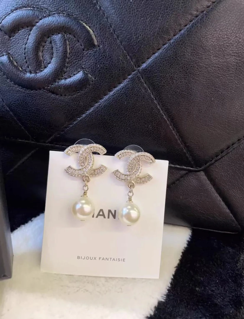 99新 Chanel/香奈儿 螺旋珍珠耳坠爆款23年份/xm21184