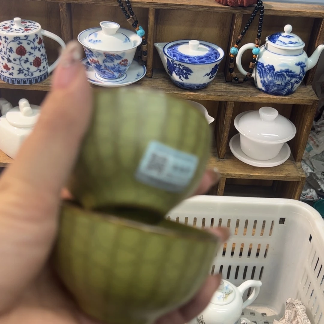 嗯哼的好可爱的样子