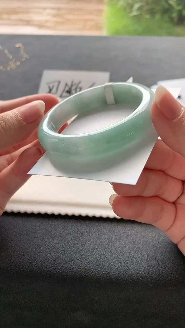 【闪购商品】翡翠手镯未镶嵌52.8正圈8060买断