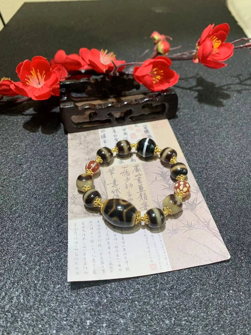（猫三）玛瑙手串F835