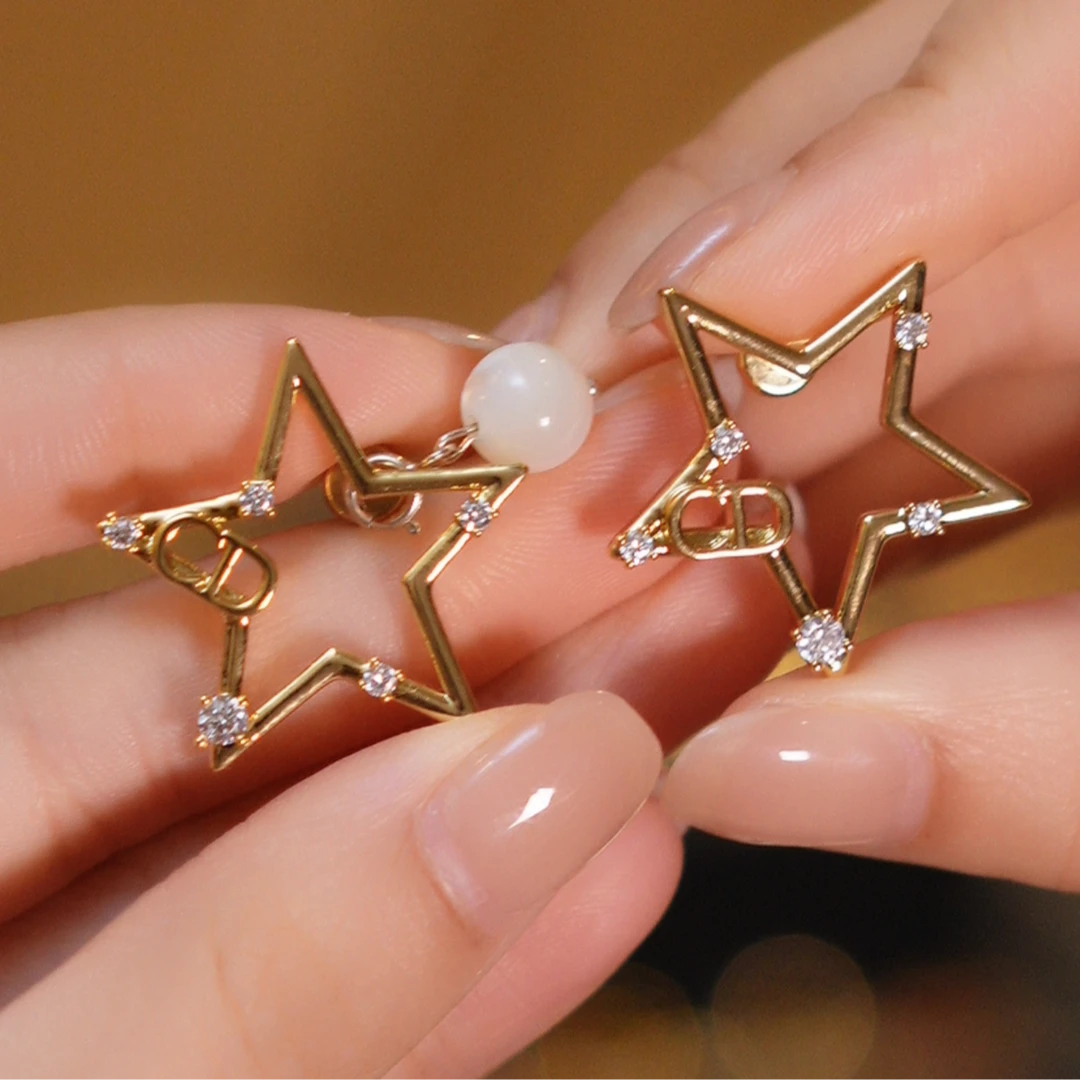 贝母五角星耳钉HTBL0232