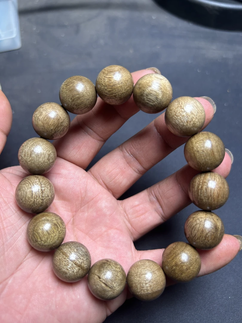 【悦道文玩】金丝楠木素串天花板1.5乌金料文玩好物（多样性发货）
