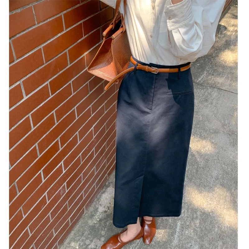 简约洋气时髦直筒半身裙2023新款设计感高腰开叉包臀一步裙中长裙