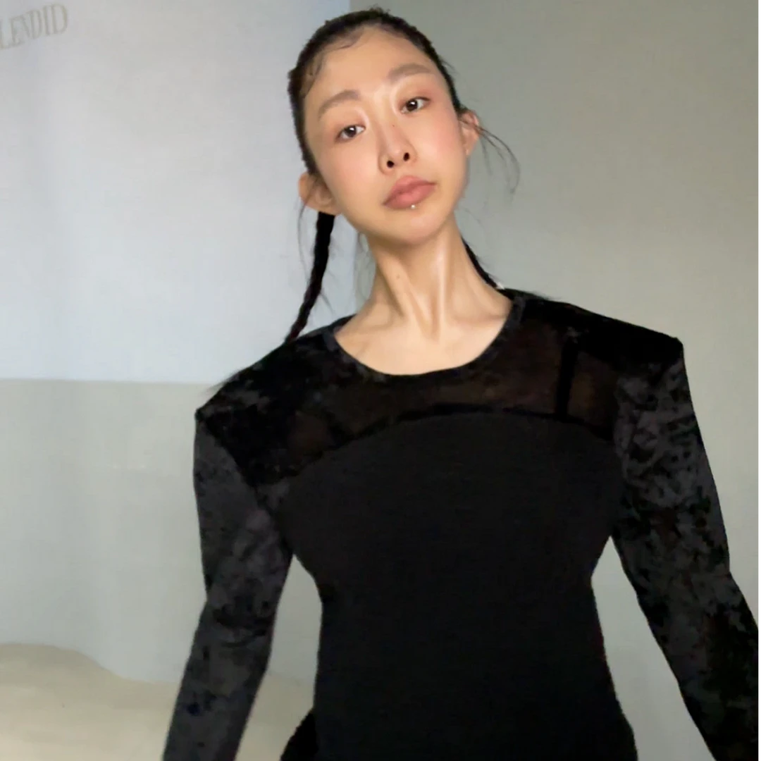 VIVISPLENDID19622#（定制款NO退NO换）网网拼接氛围保暖毛毛衣