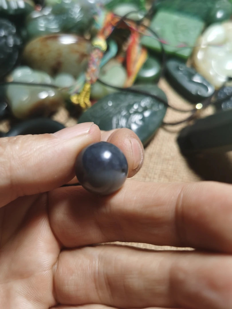 和田玉青花珠子 卡16mm