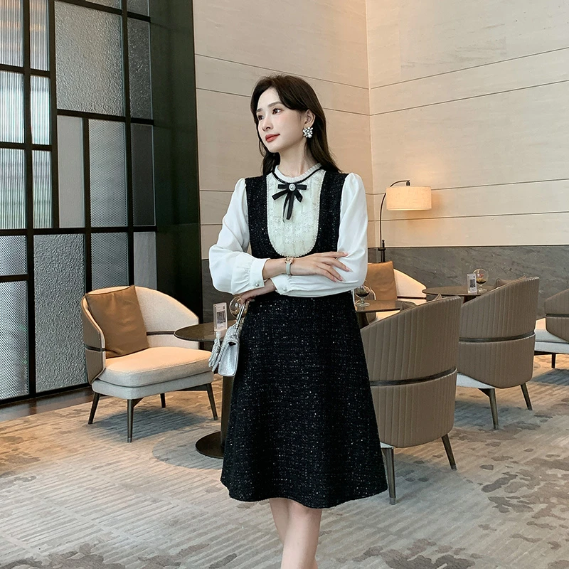 奢姿2024年秋季新款大码女装压褶圆领裙子胖妹妹拼接蝴蝶结连衣裙