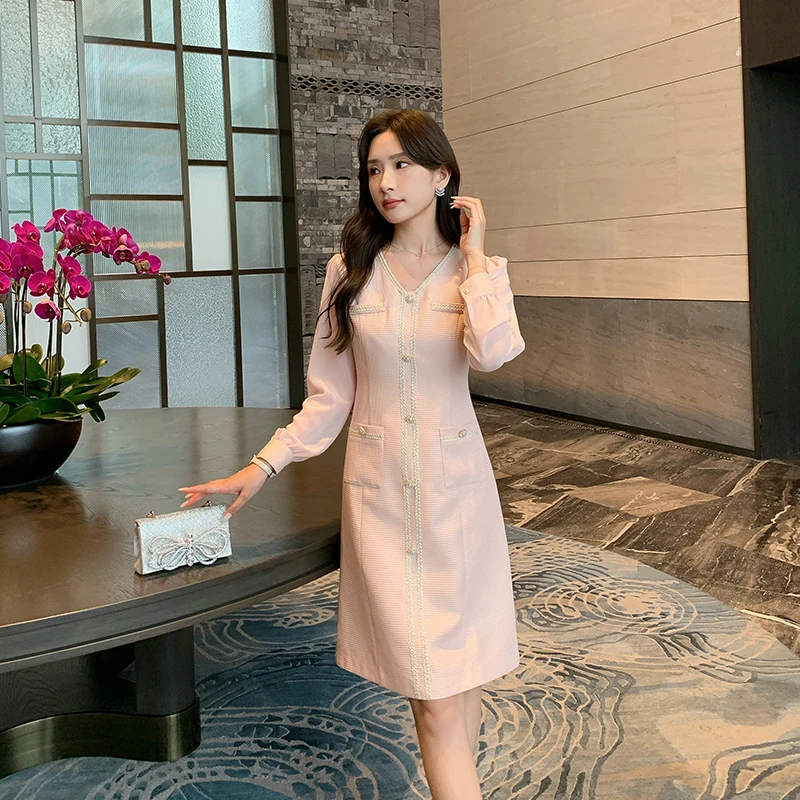 奢姿2024年秋季新款大码女装拼接织带V领裙子胖妹妹小香风连衣裙