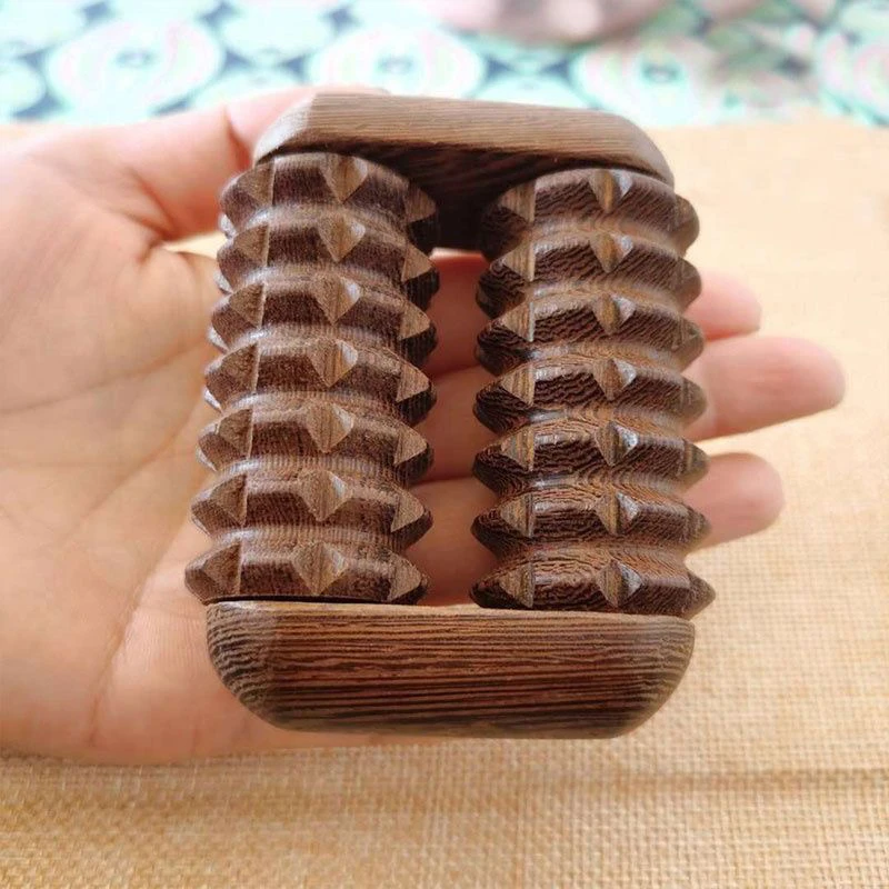 鸡翅木手部按摩按摩器手掌穴位经络按摩滚轮鸡翅木按摩器五指背部