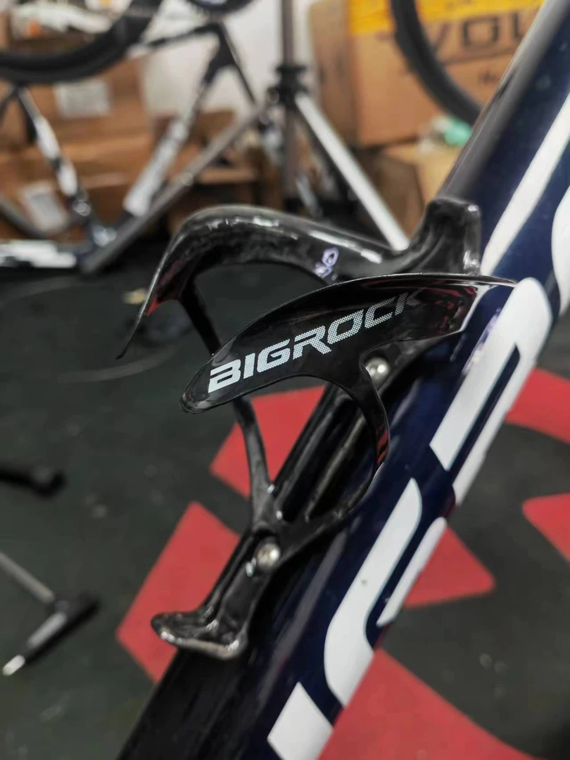 Bigrock大石新款碳纤维超轻水壶架公路车水杯架山地自行车水瓶架