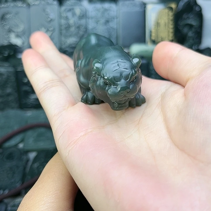和田玉（青玉）颈饰未镶嵌罗*滴