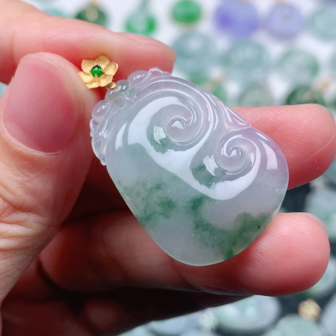 翡翠吊坠(不含链)18K金镶嵌