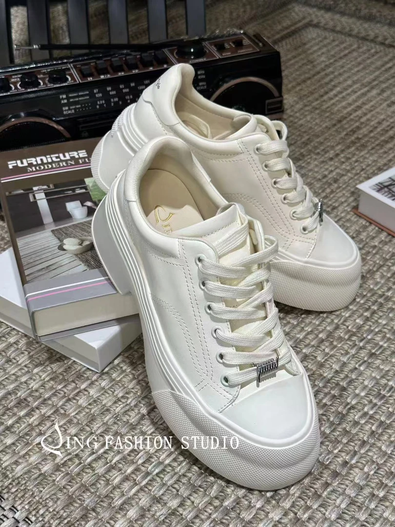 《云朵鞋》JING新款5683-2休闲板鞋百搭女鞋厚底运动鞋时尚潮流鞋