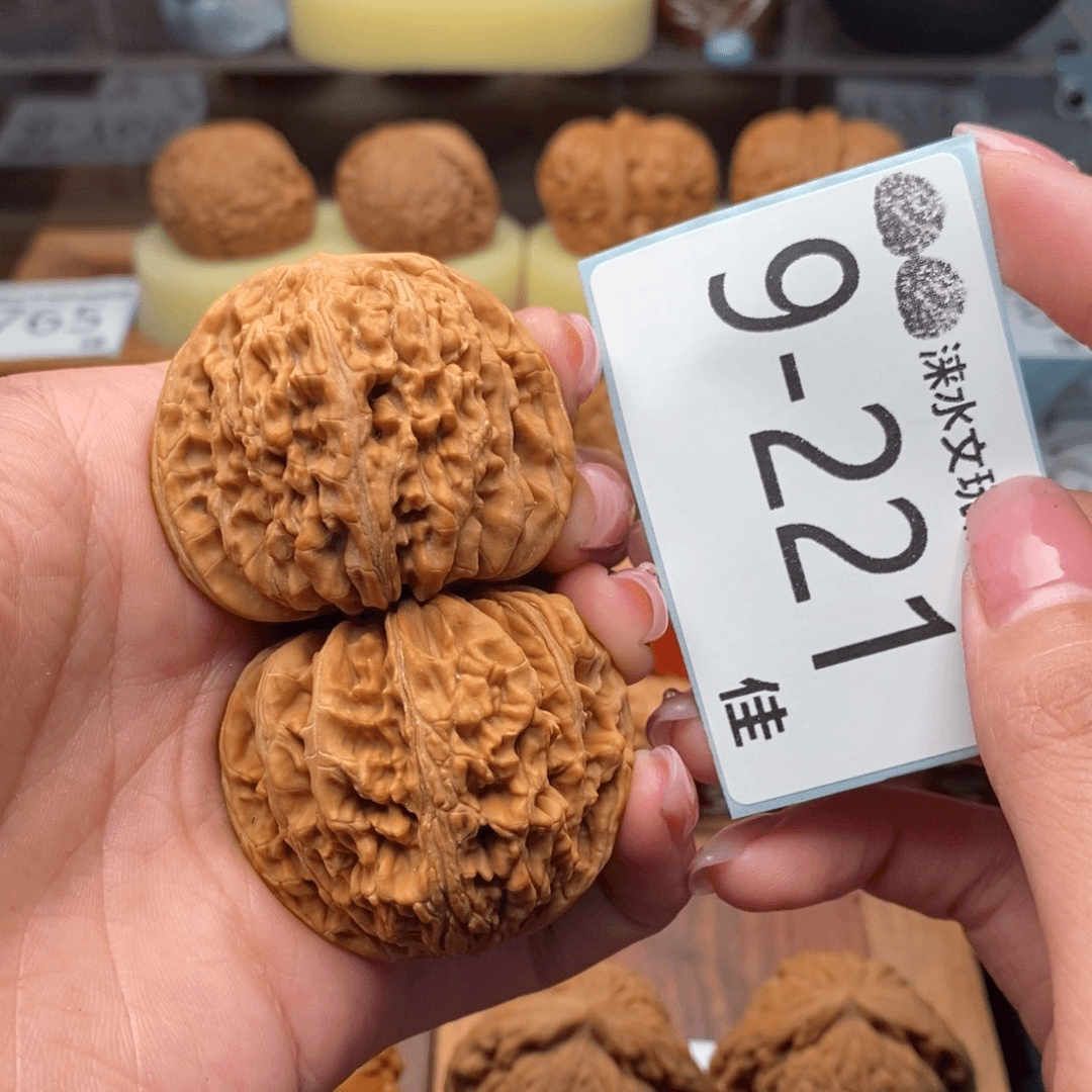 文玩核桃把件42四座楼