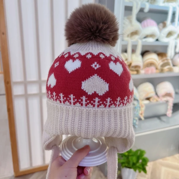 071416快乐校园提花桃心护耳帽