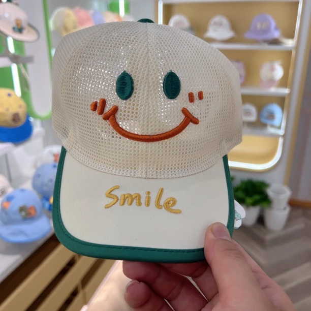 3200嘟嘟啦笑脸全网鸭舌帽子