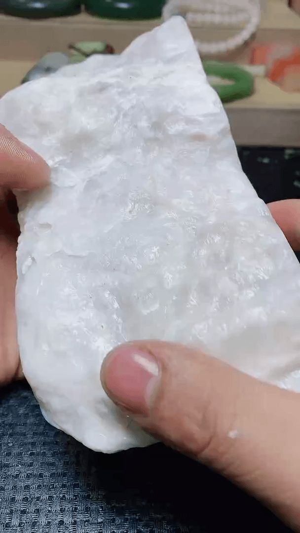 【闪购商品】和田玉216未镶嵌原始毛料有瑕疵