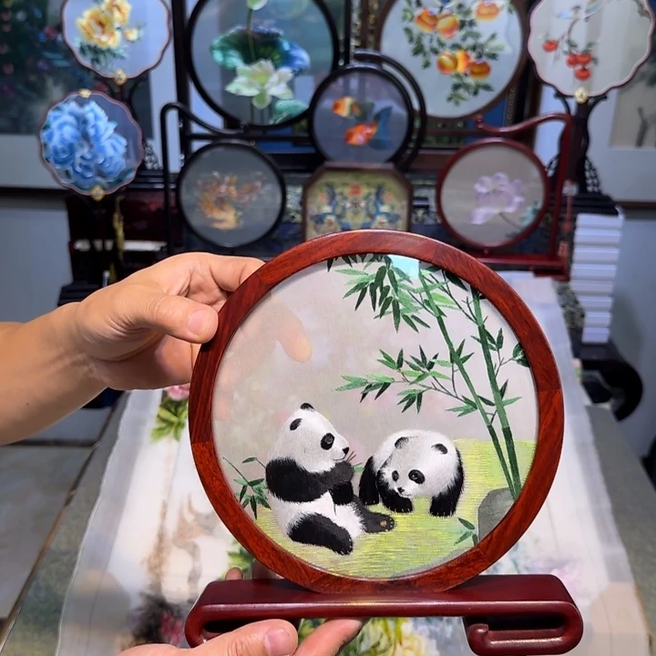 刺绣刺绣工艺精湛