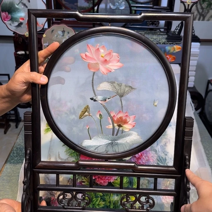 刺绣刺绣工艺精湛