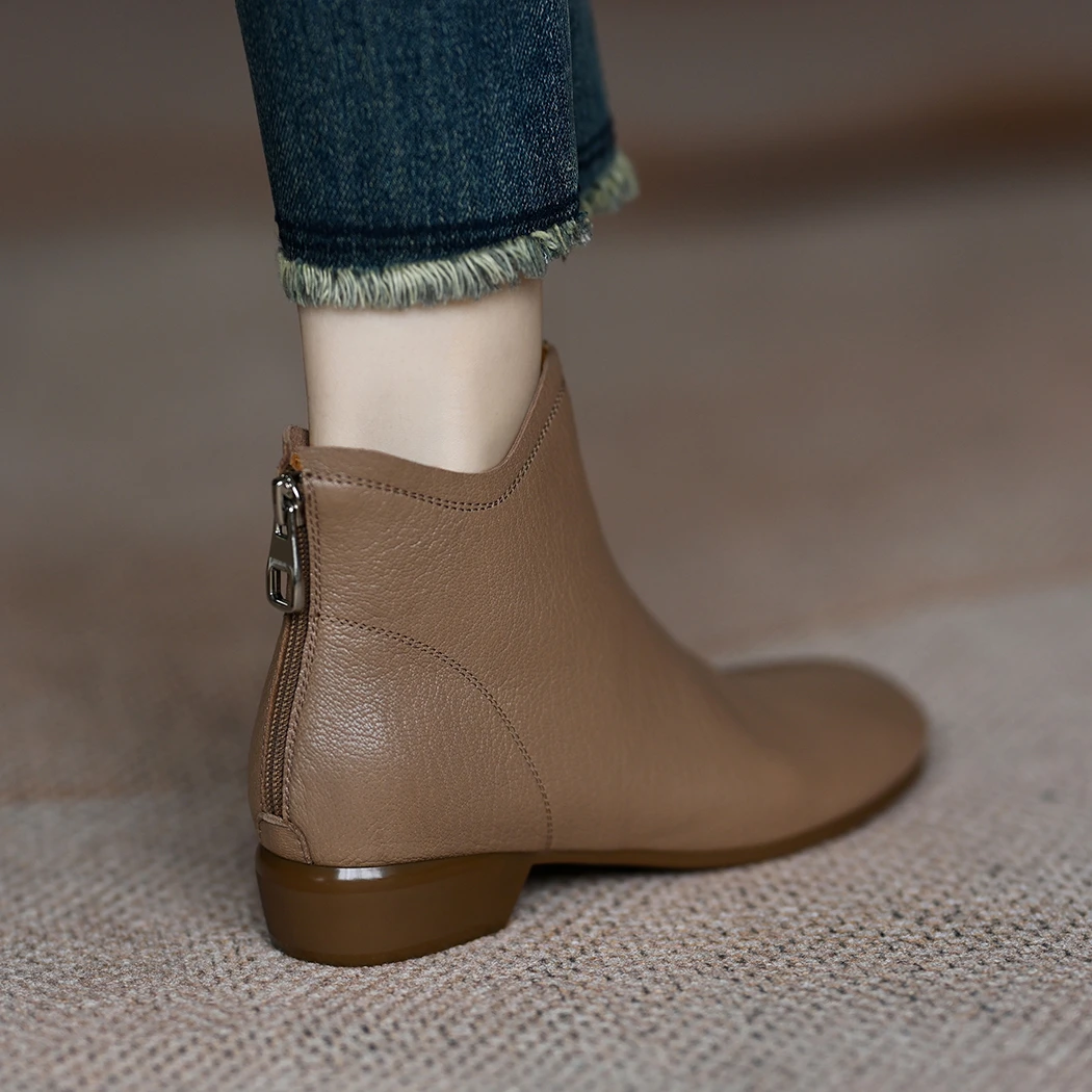 圆头短靴女2025新款软羊皮粗跟后拉链低跟法式杏色及踝靴鞋子