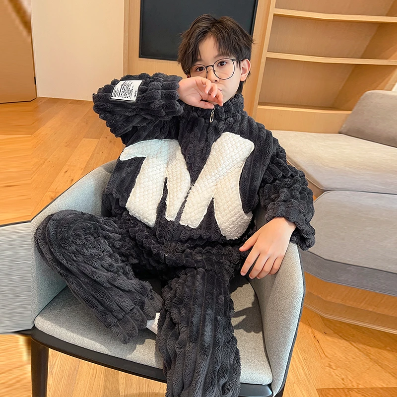 YUZHAOLIN/俞兆林秋冬新款休闲保暖法兰绒男童中大童居家睡衣套装