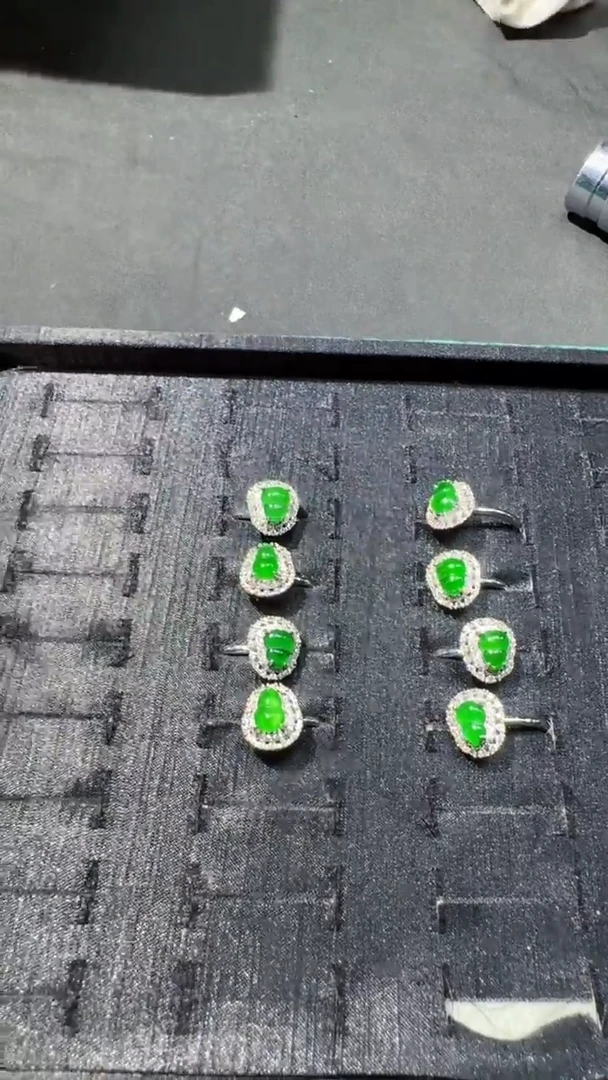 【闪购商品】定制翡翠未镶嵌戒指1多样性发货其一