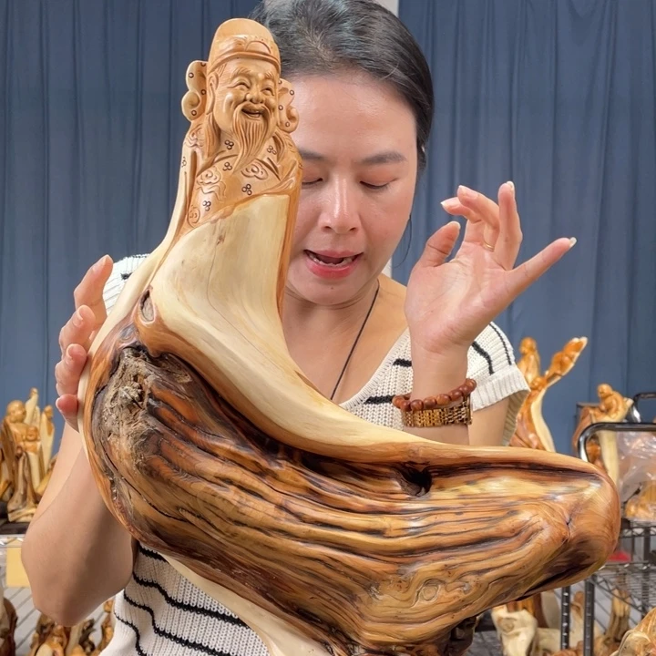 柏木（崖柏）崖柏随型根雕摆件