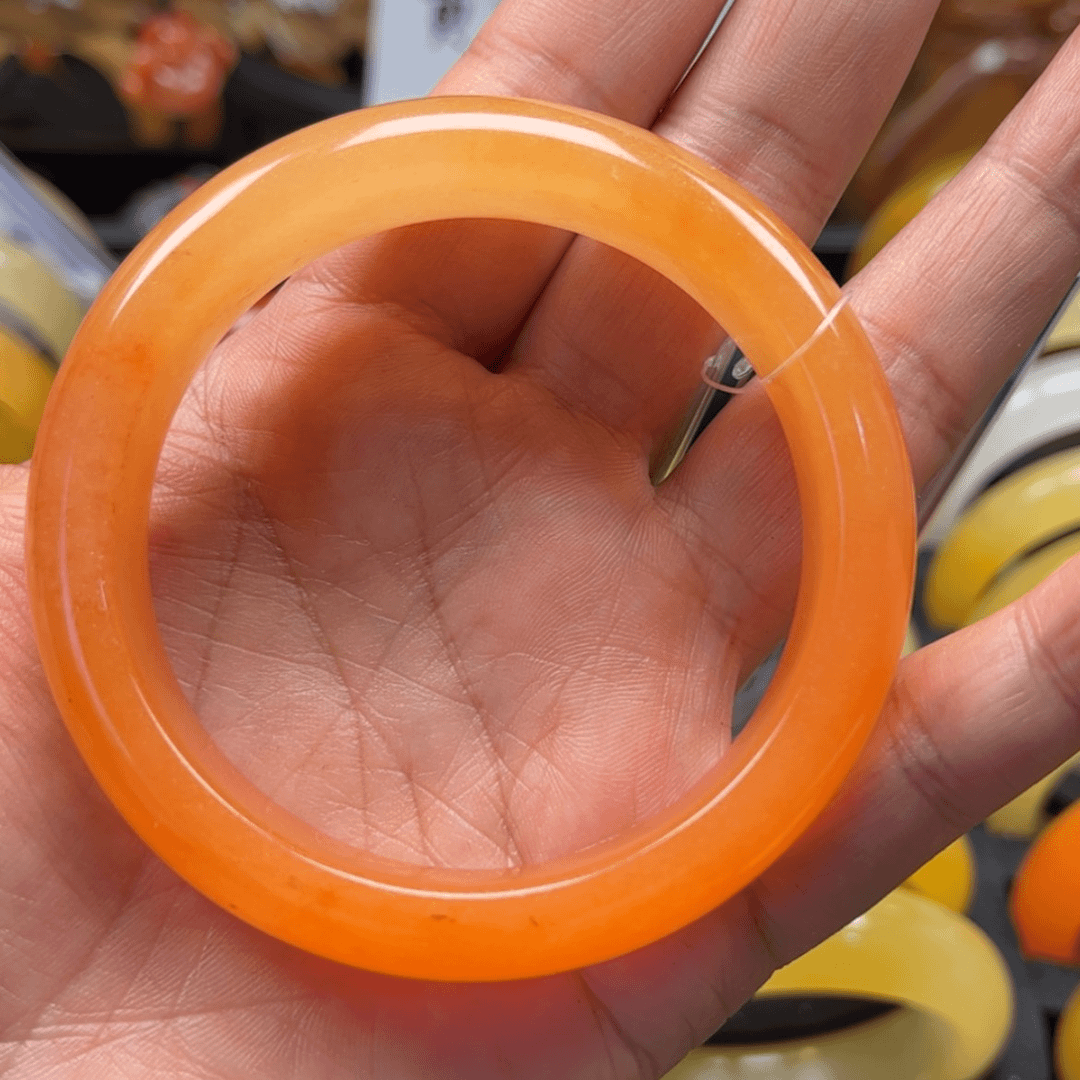 【闪购商品】石英质玉（黄龙玉）手镯未镶嵌不****我