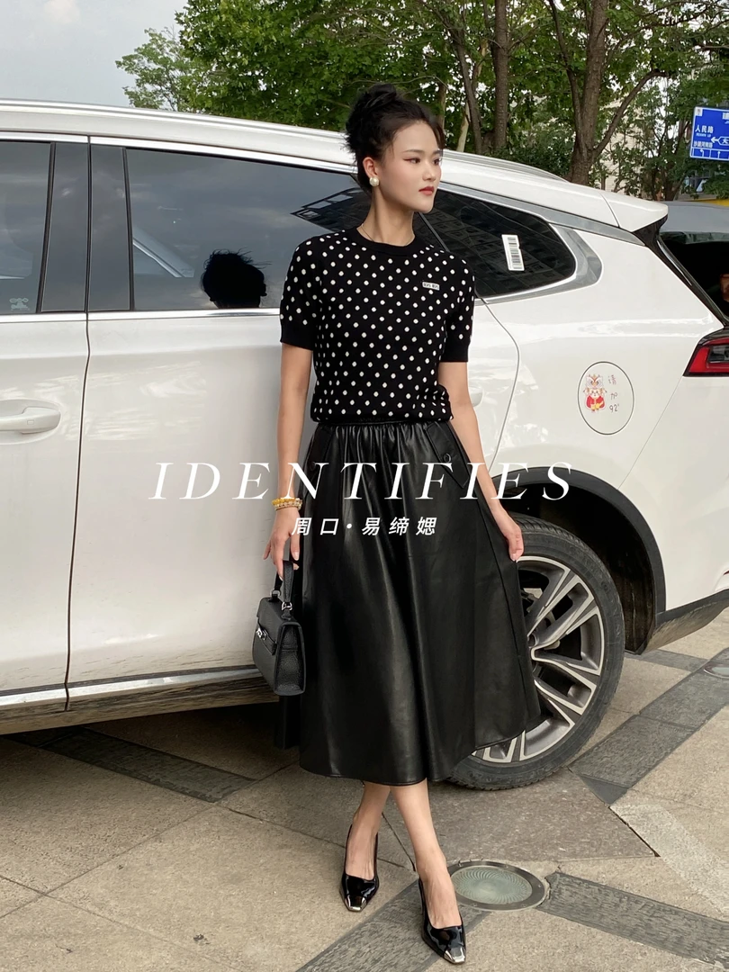 易缔媤/D23139环保蛋白皮裙气质百搭春秋冬穿时尚潮流简约