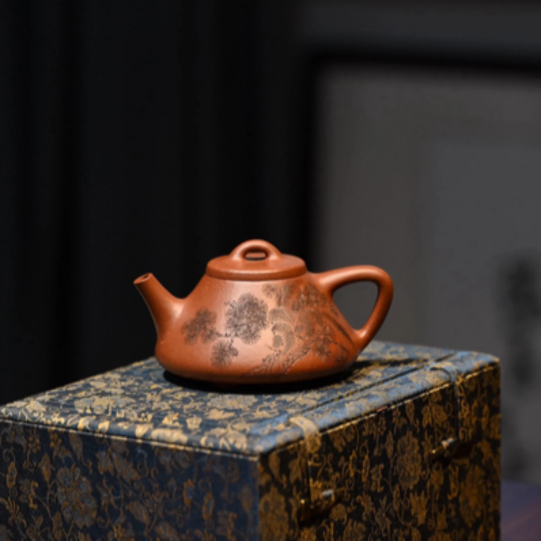 惠藏紫砂 欧成紫砂【子冶石瓢】 袁德波刻原矿降坡泥 双证书  260cc