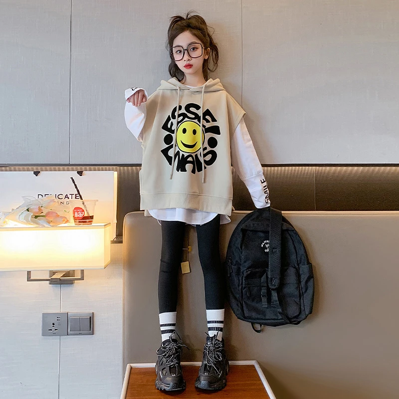 女童马甲儿童爆款2024新款洋气中大童8-15岁网红春秋连帽外穿马夹