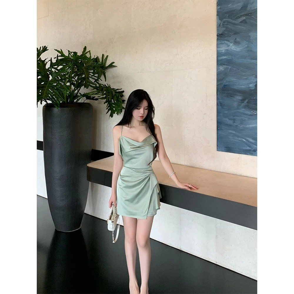 THE SWAN司凰轻奢 新贵缎面套装 法式浪漫荡领吊带上衣包臀半身裙