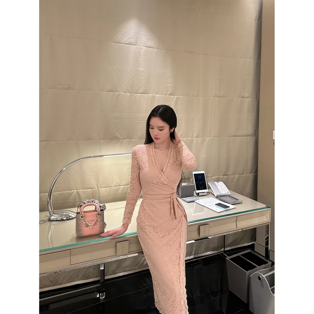 THE SWAN司凰轻奢 Rosewood高级感 浅粉围裹修身纯欲蕾丝连衣裙女