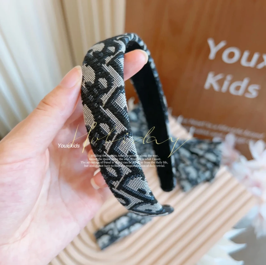 【D家发饰】蝴蝶结顶夹发夹复古老花D家字母发箍掰掰夹头箍FF1502