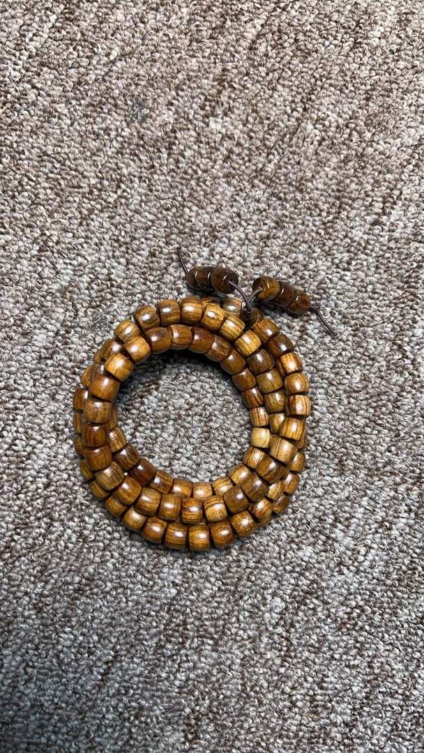 价值688黄花梨0.8X108颗直切桶珠免费领
