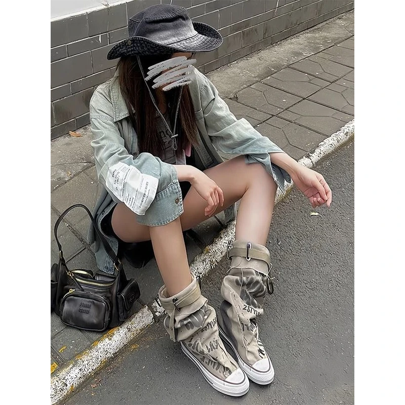 小众设计涂鸦高筒堆堆靴女2024夏季薄款休闲板鞋皮带扣高帮帆布鞋