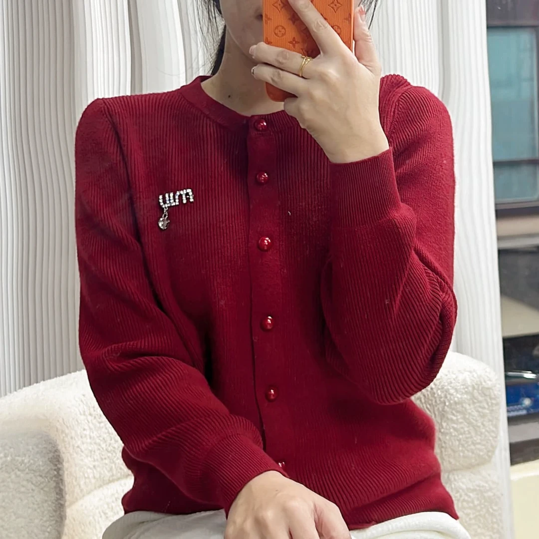 《悦领家》网红纯色上衣百搭针织衫红色气质时尚开衫女秋冬圆领开衫