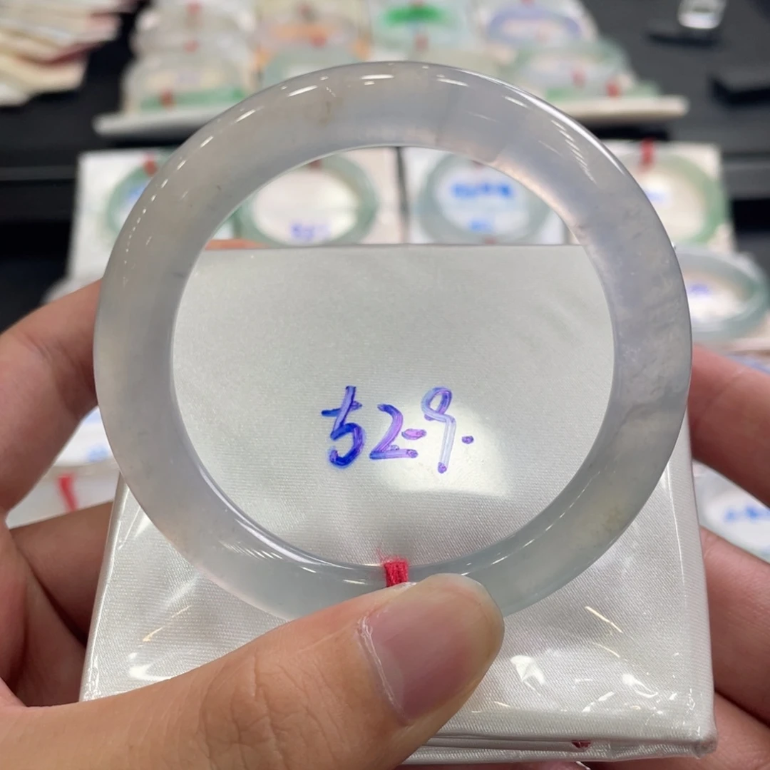 翡翠手镯未镶嵌52.9圆条