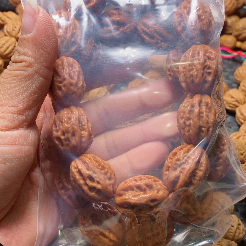 【闪购商品】文玩核桃吊坠等**～