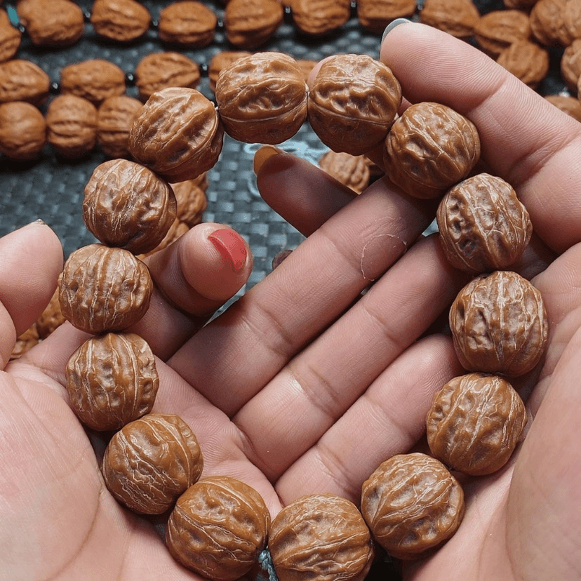 【闪购商品】文玩核桃手串原皮粗筋