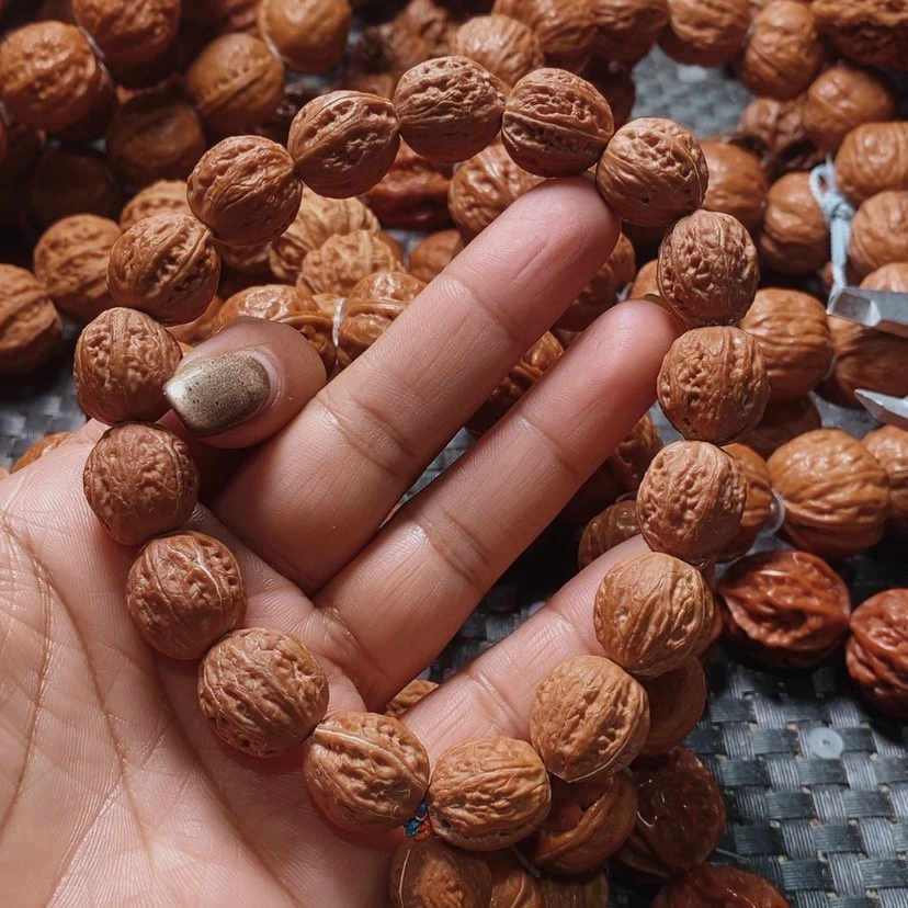 【闪购商品】文玩核桃吊坠有****梁金丝小枣