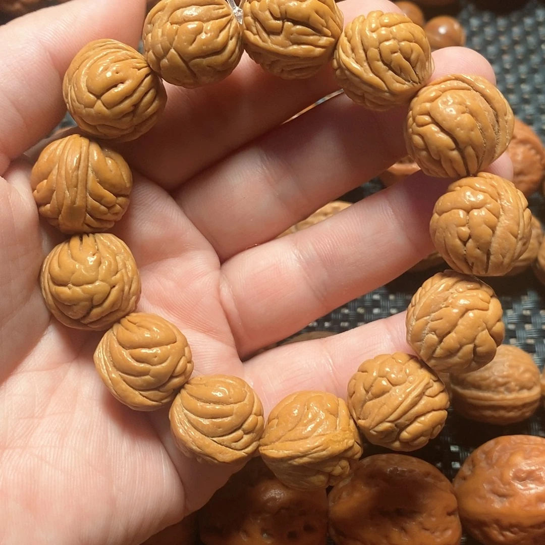 文玩核桃手串龙纹桃核