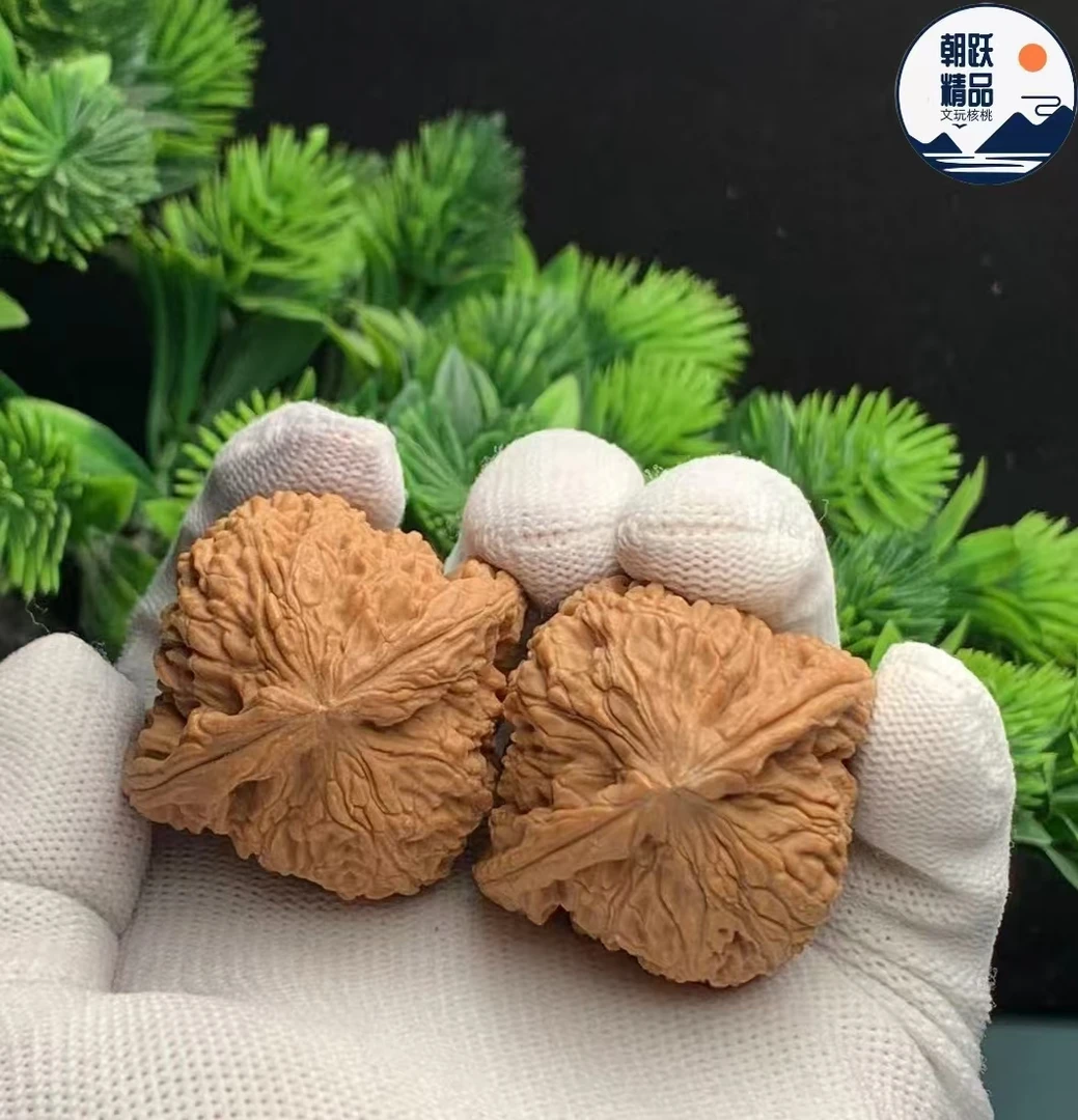 2025年新果全品南疆石文玩核桃