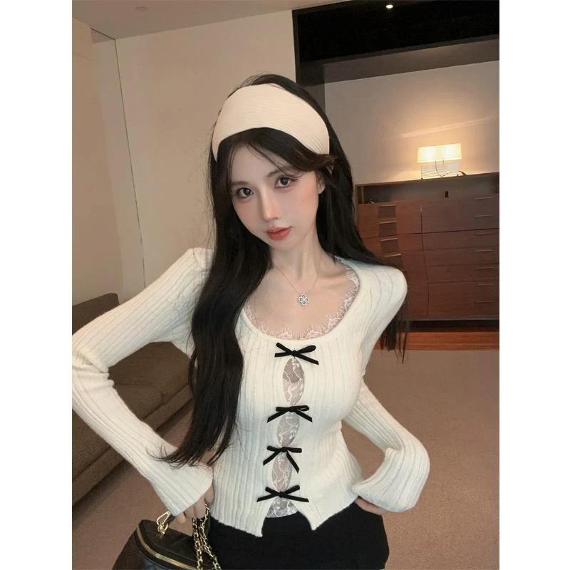 小香风假两件针织衫女秋冬纯欲上衣蕾丝打底衫内搭圣诞节加厚毛衣