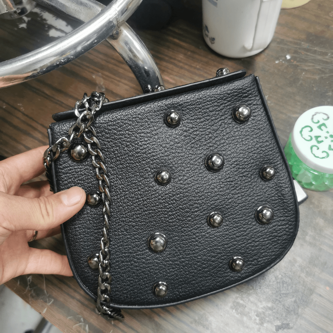 微瑕样品包一个满天星定型斜挎包单肩包宽18高15厚6CM