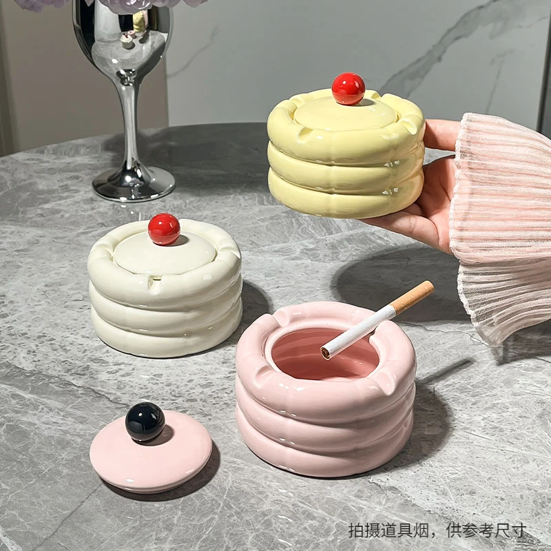 北欧陶瓷实用带盖烟灰缸防飞灰创意生日礼物个性潮流家居烟灰缸