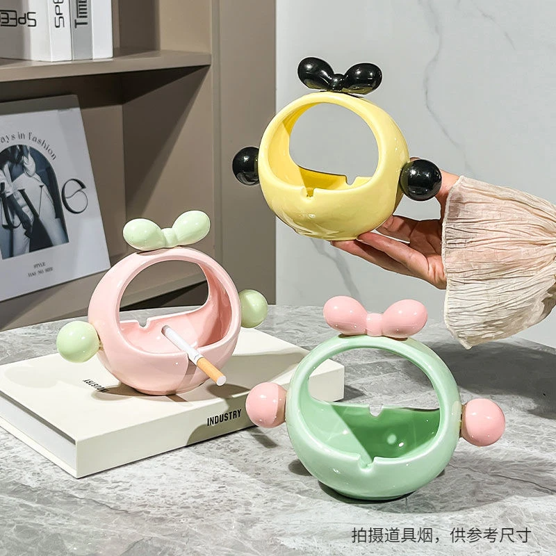 北欧ins烟灰缸陶瓷摆件个性家用客厅办公室烟缸防飞灰可爱装饰品