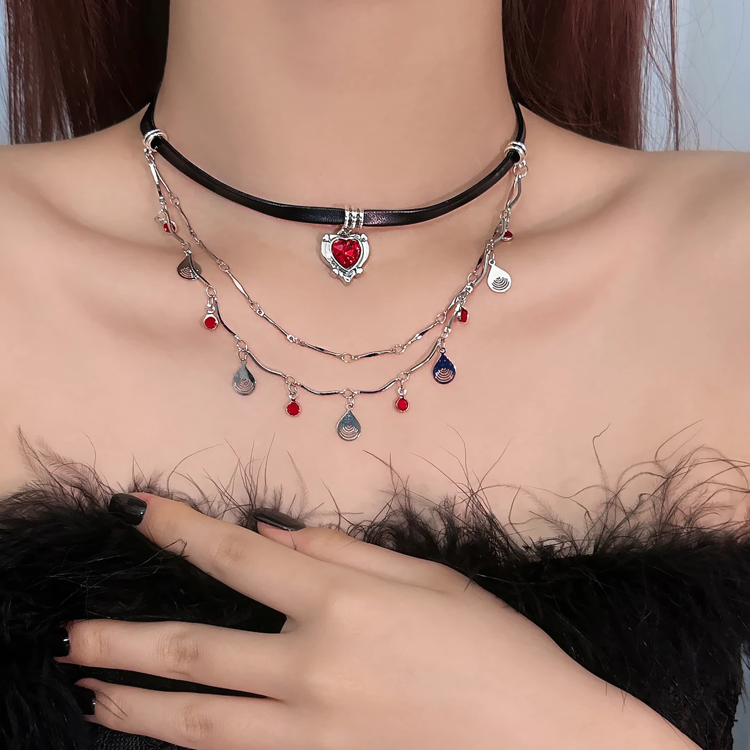 非金属皮质项链 X4176-1时尚小众气质轻奢百搭高级感爱心皮革项链