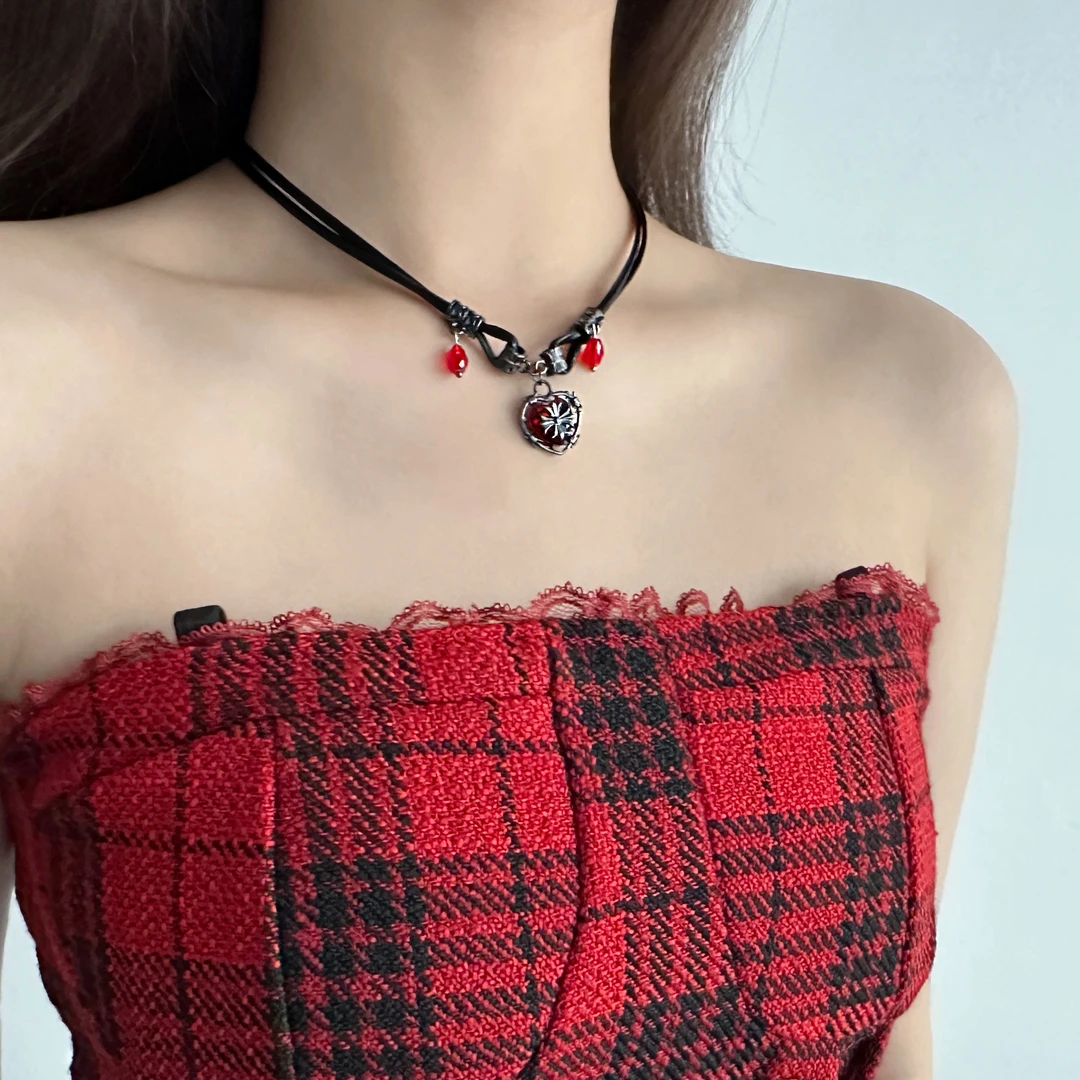 合金皮质项链 X4523-1暗黑小众时尚百搭个性精致潮流朋克爱心项链