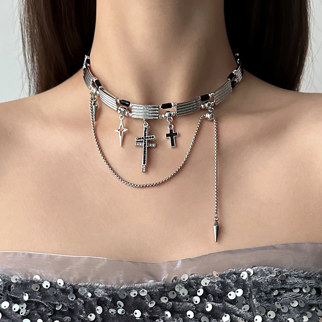 合金项链 X4718-1精致潮流小众百搭个性十字架流苏铆钉项链设计感